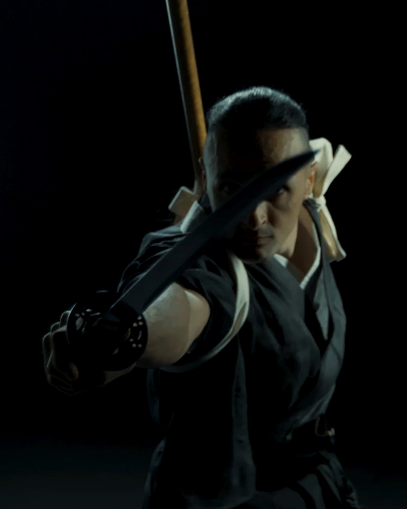 Practicant de kenjutsu en guàrdia amb katana
